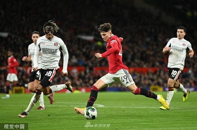 被巴黎圣日 被巴黎圣日